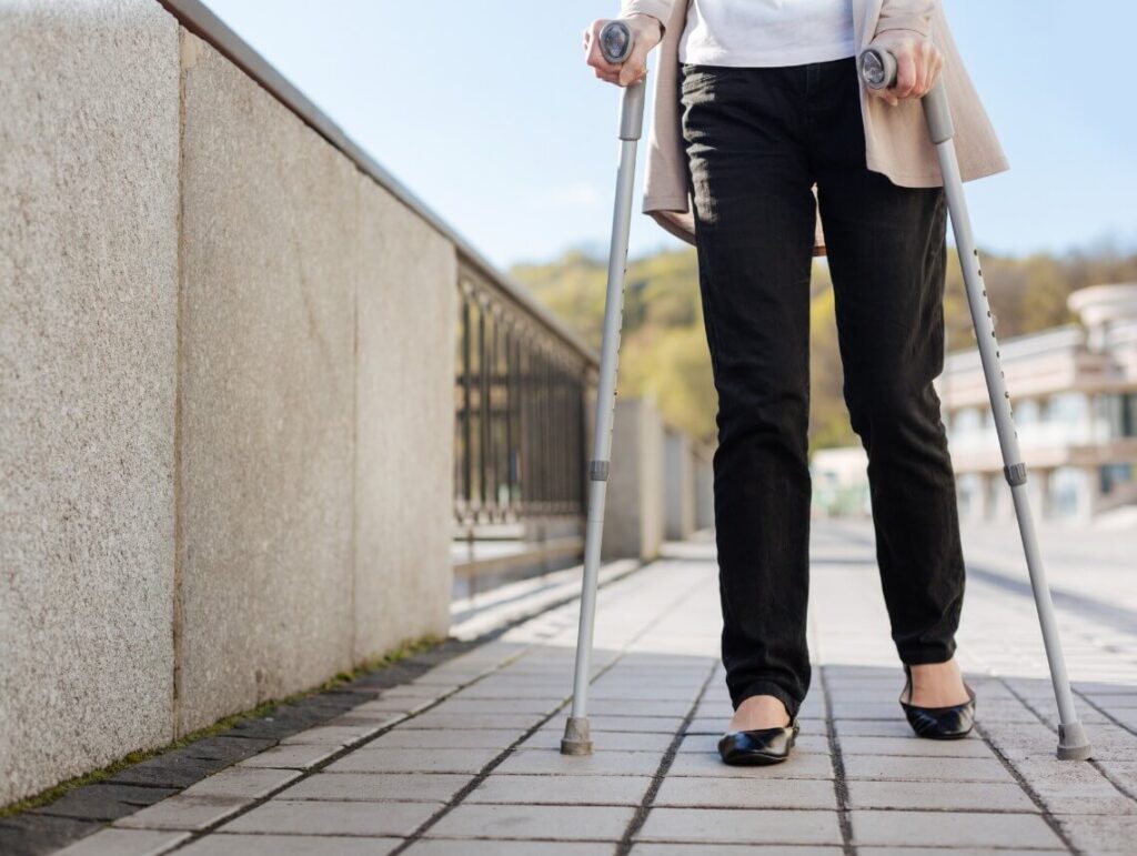 How Mobility Aids Help Promote Elderly Independence