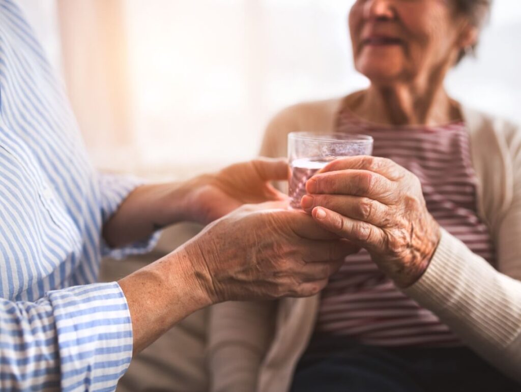 How to Help With Dry Mouth in the Elderly