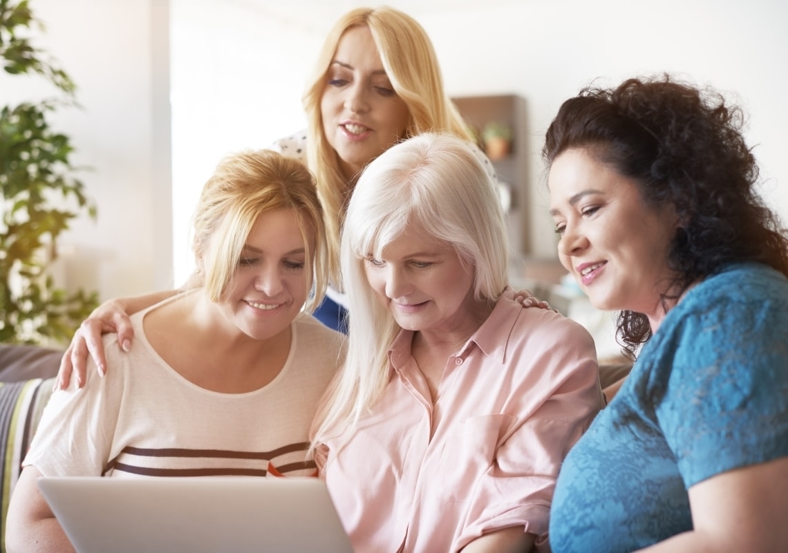 How to Organize a Family Meeting to Talk About Elderly Care