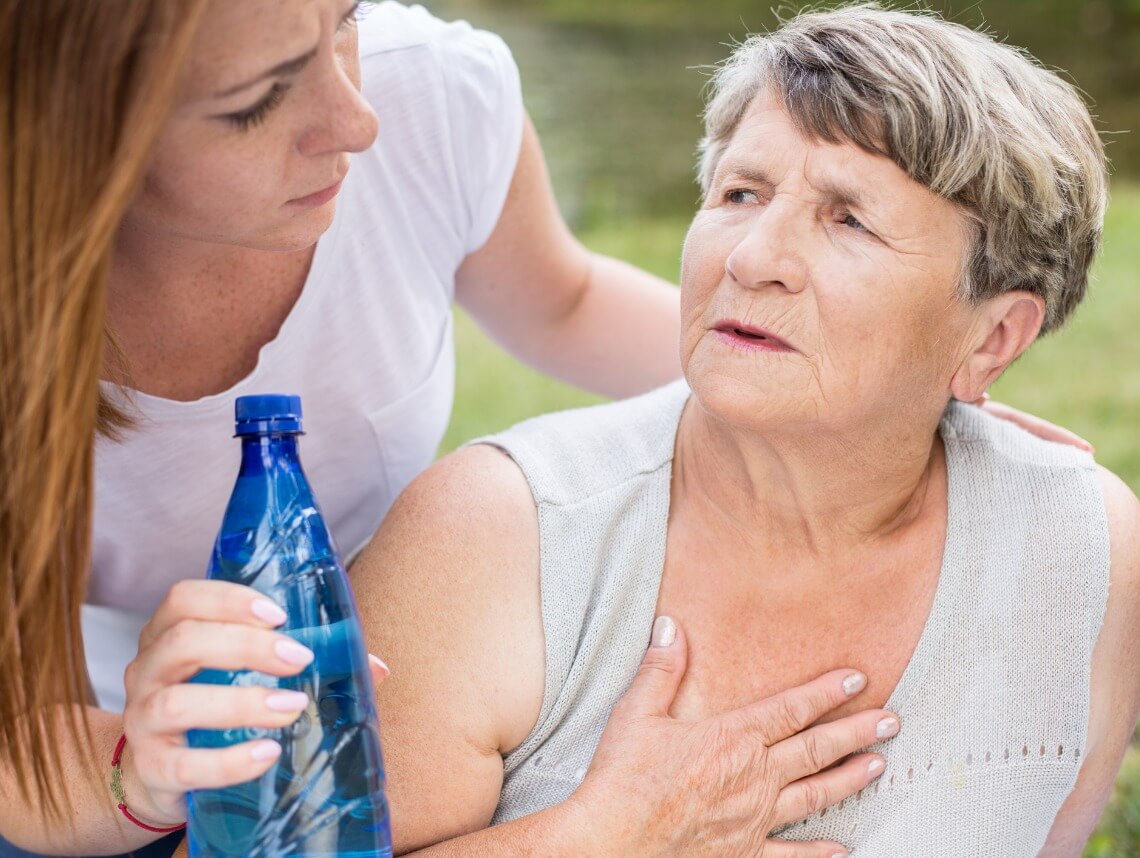 How to Keep Seniors Cool in Hot Weather